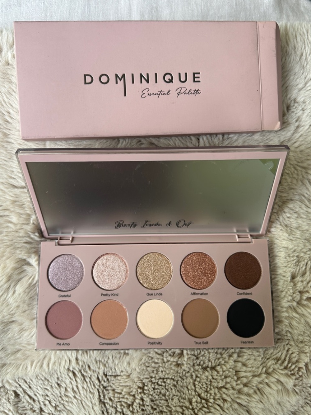 Dominique Eyeshadow palette